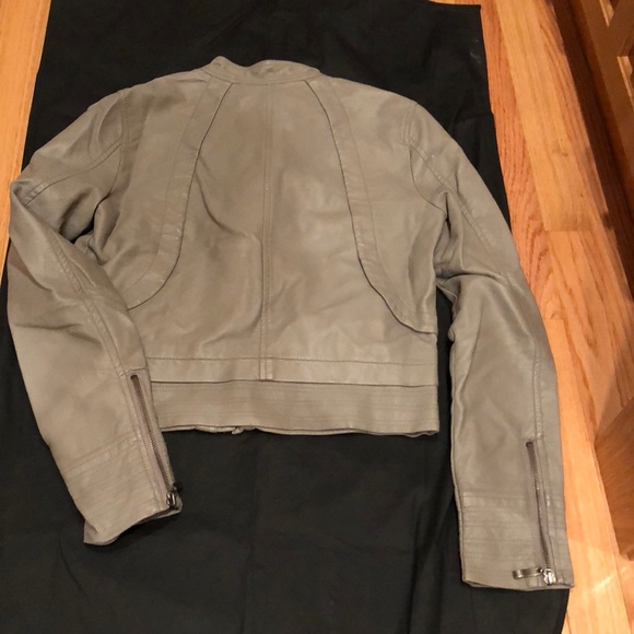 100% Polyurethane Moto Jacket - Picture 2 of 3